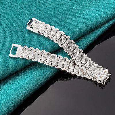 Elizabeth Wristband Bracelet - Romi Jewel
