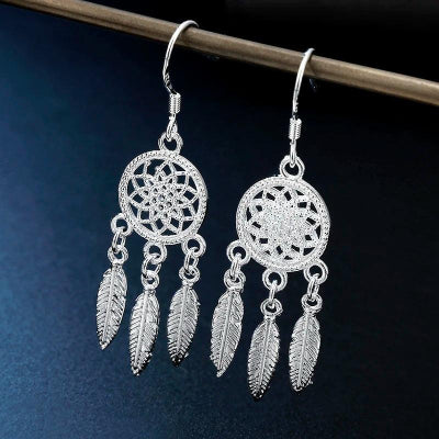 Gleaming Silver Elegance - Romi Jewel