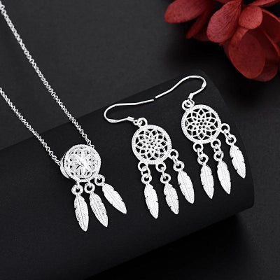 Gleaming Silver Elegance - Romi Jewel