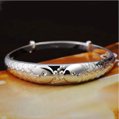 Ellie open bangle